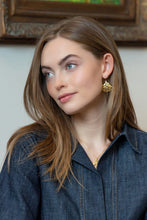 Load image into Gallery viewer, jardin gold flower hook earrings_M Donohue collection