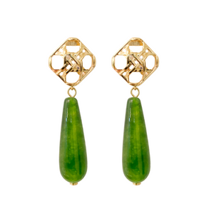 Gold woven post with apple green quartz drop_m donohue collection
