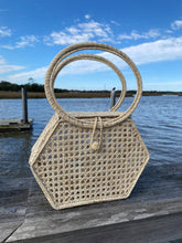 Load image into Gallery viewer, Beautiful handwoven Iraca palm handbag_m donohue collection