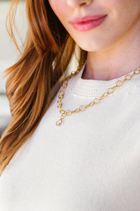 Model wears the Annabelle Gold & Morganite Gemstone necklace_m donohue collection